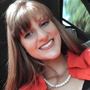 Meet your Posher, Katelyn